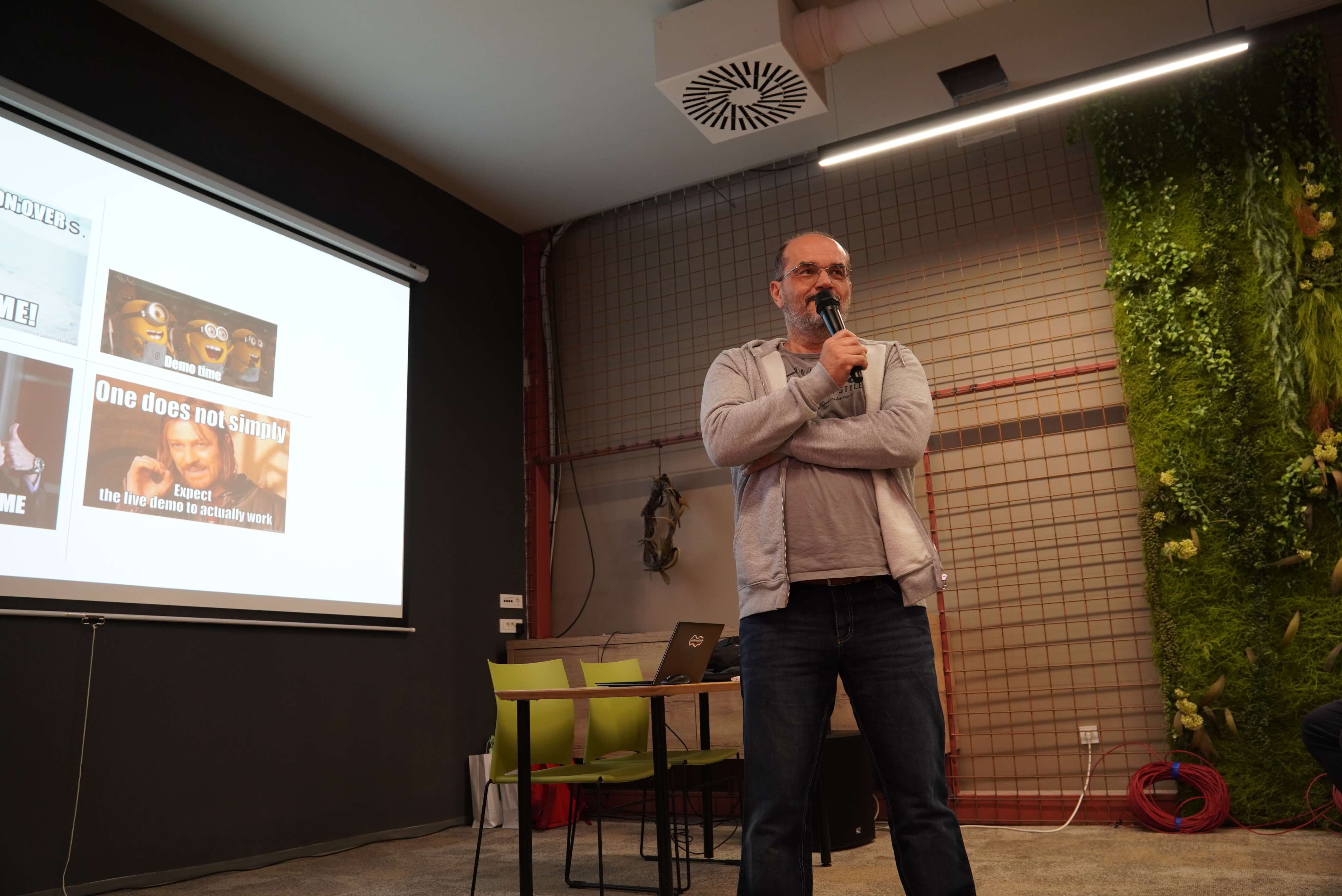 graph-data-zagreb-goran-speaking